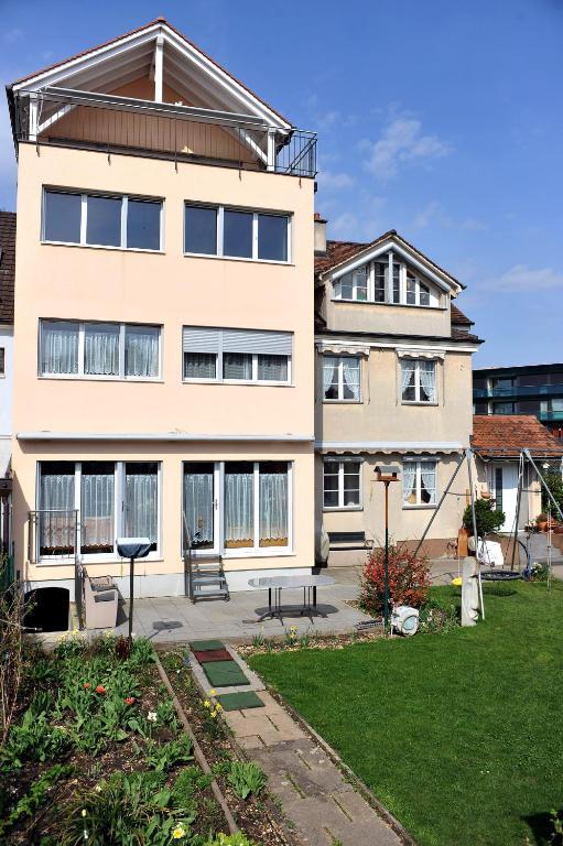 Niros Bed & Breakfast Basel Exterior photo